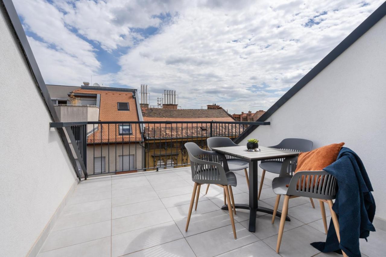 The Rose Garden Budapest Apartments Екстериор снимка
